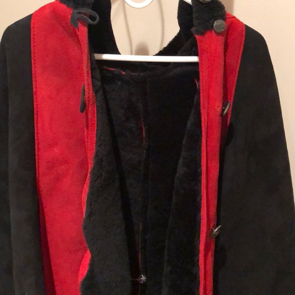 Shearling Cape - Picture 2 of 4